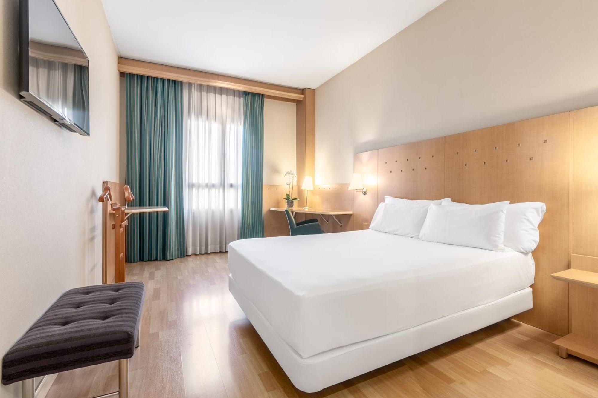 Crisol Leganes Hotel Екстериор снимка