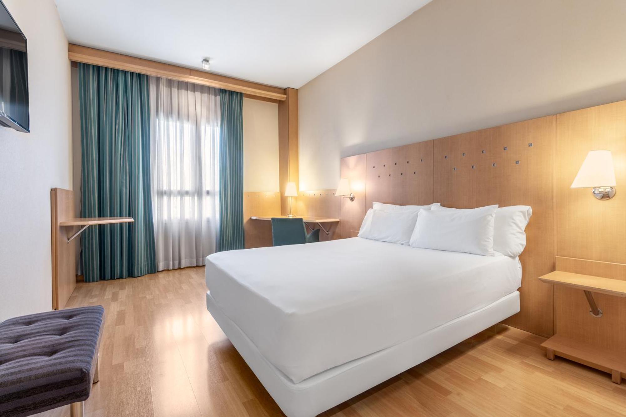 Crisol Leganes Hotel Екстериор снимка