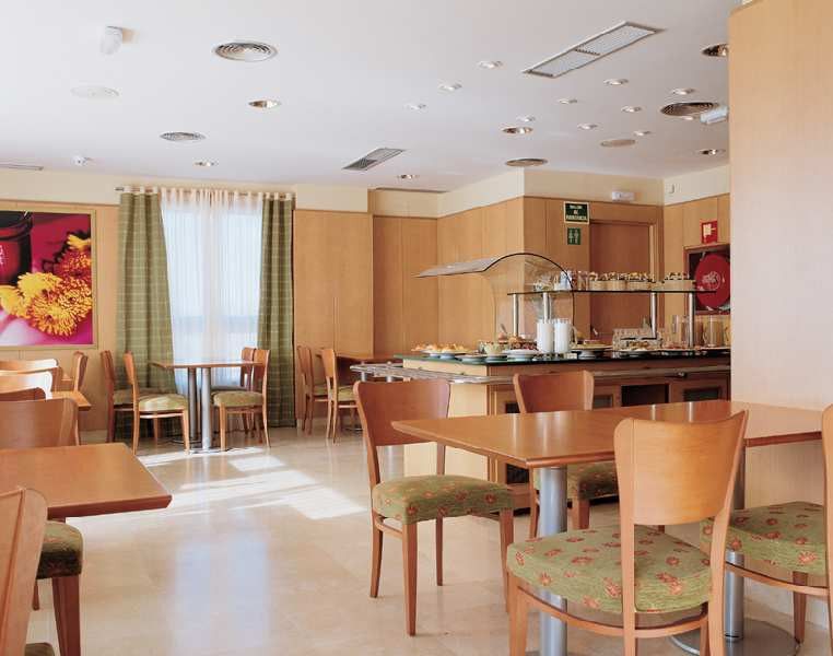 Crisol Leganes Hotel Ресторант снимка