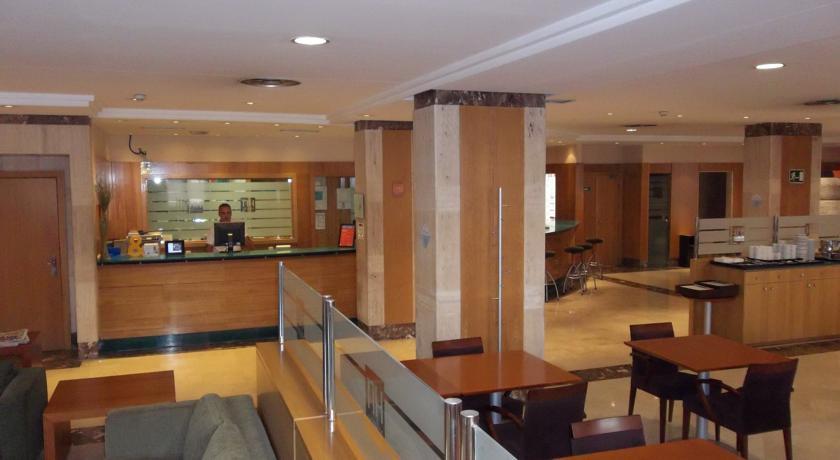 Crisol Leganes Hotel Екстериор снимка