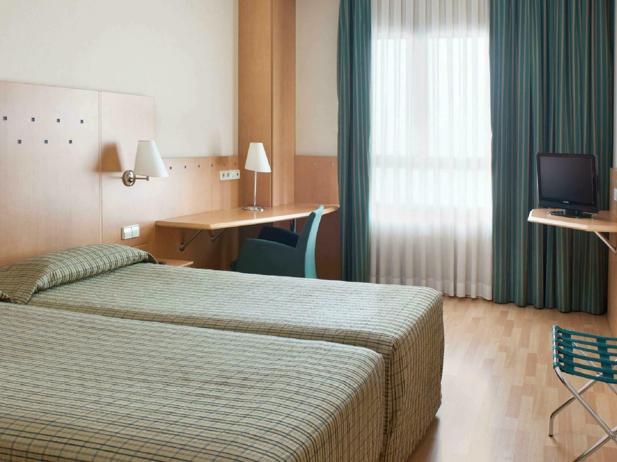Crisol Leganes Hotel Екстериор снимка